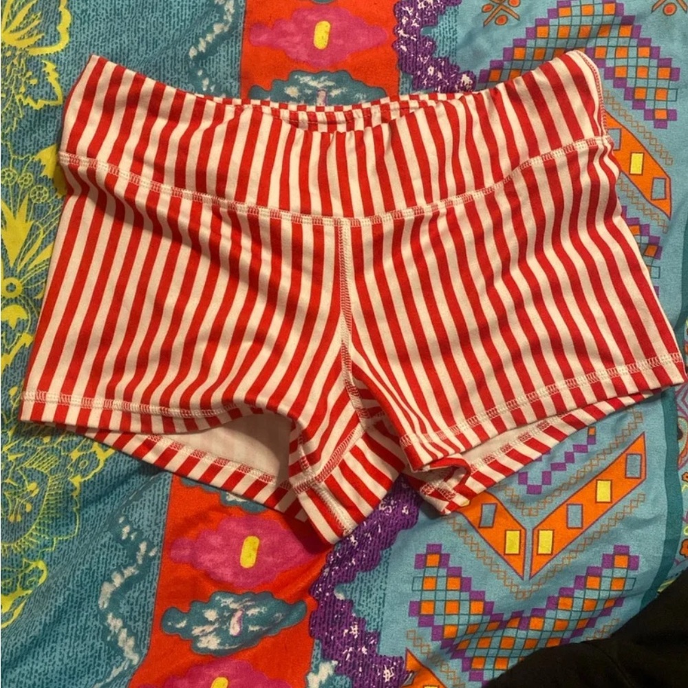 Fleo shorts HTF
